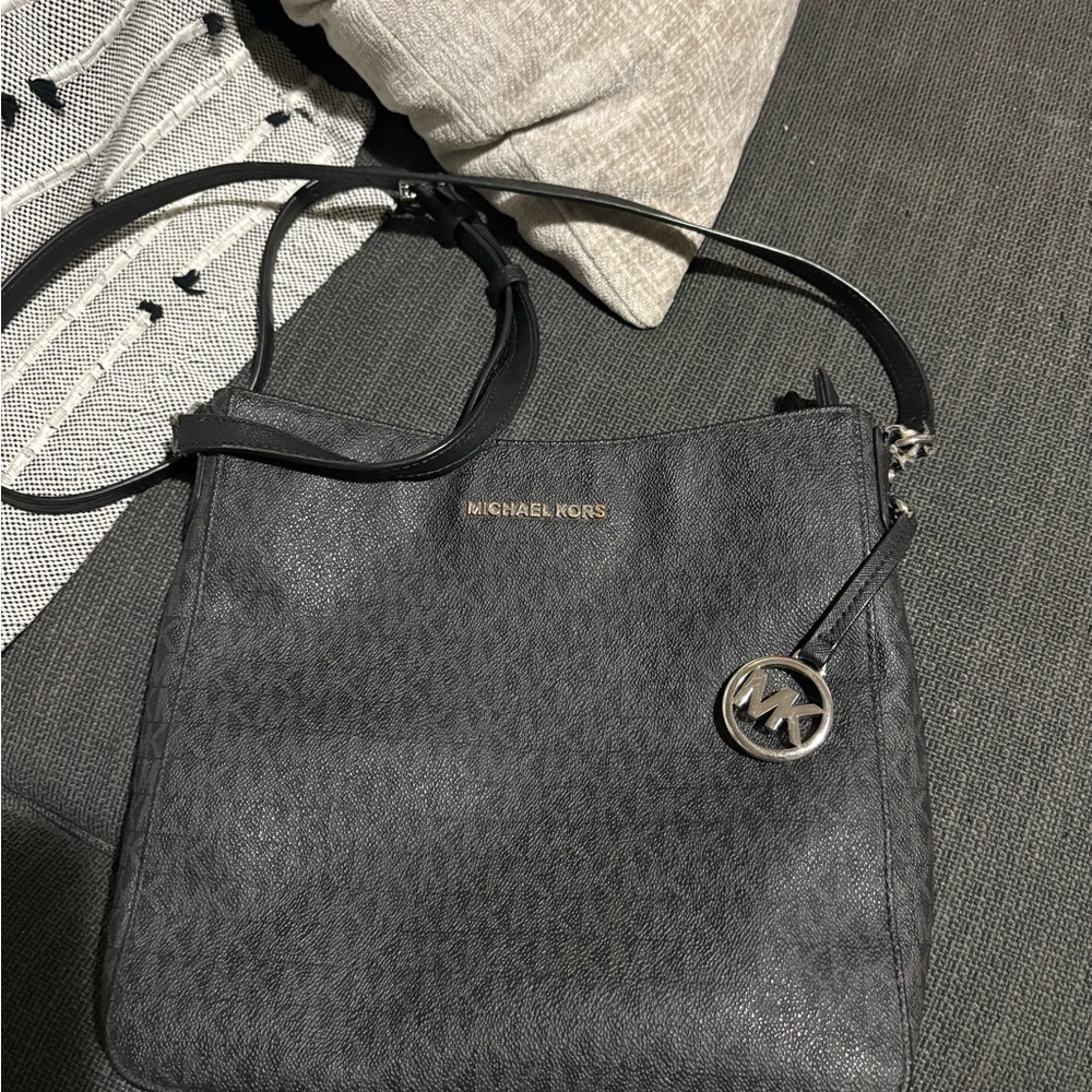 Michael Kors Black Crossbody Bag m-l size